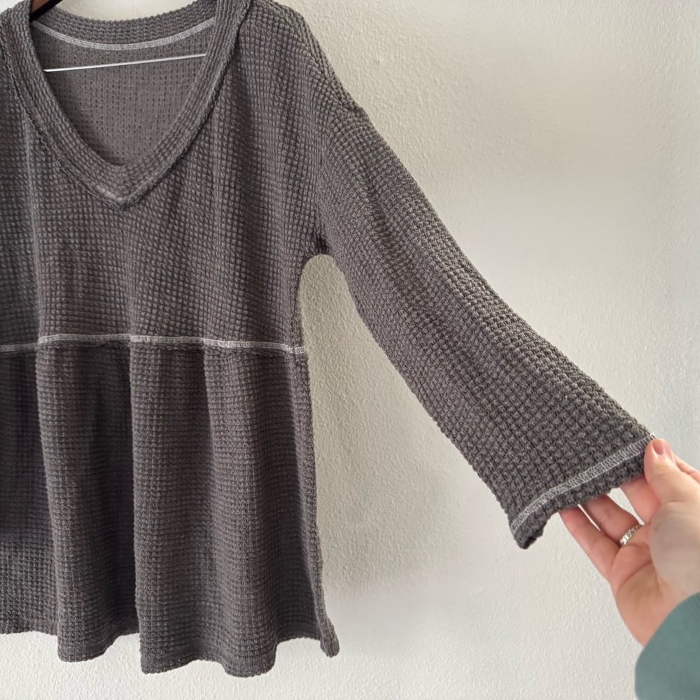 Cozy Boho Waffle Knit V-Neck Babydoll Top XL Long Sleeve Gray Cozy Soft Girl - Picture 4 of 12